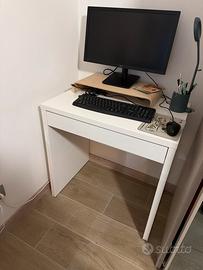 Scrivania Ikea Micke