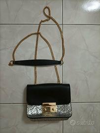 BORSETTA CON TRACOLLA