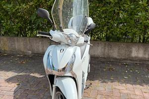 Honda sh150i Abs