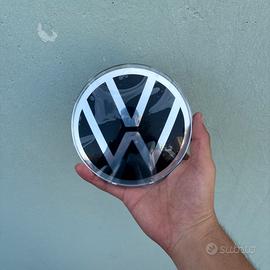logo anteriore vw