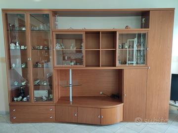 Parete attrezzata colore ciliegio