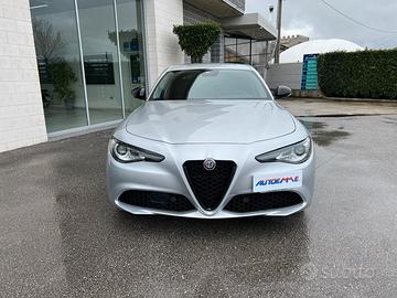 Alfa Romeo Giulia 2.2 Turbodiesel 160 CV AT8 Rosso