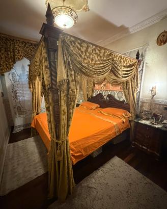 Letto baldacchino king size