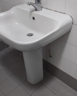 Lavabo e miscelatore Ideal standard