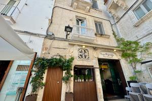 3 LOCALI A MONOPOLI