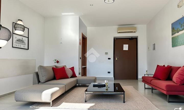 4 LOCALI A GIUGLIANO IN CAMPANIA