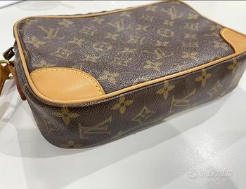 ✨Borsa porta-fotocamera Louis Vuitton, in saldo✨