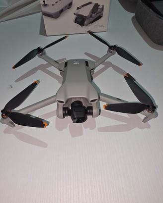 DJI Mini 3 + Accessori extra