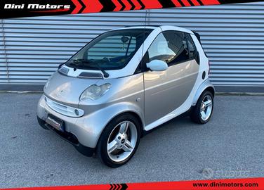 SMART ForTwo 600 smart cabrio & pure (40 kW) OK