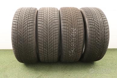 Gomme Goodyear Ultragrip 225 45 18 inverno