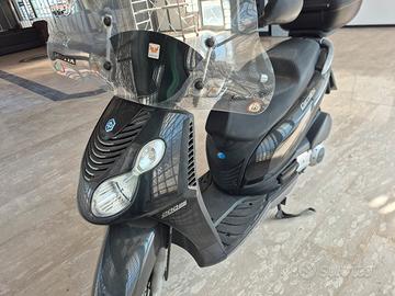 scooter Piaggio Carnaby