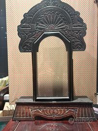 Edicola votiva in legno intagliato a mano