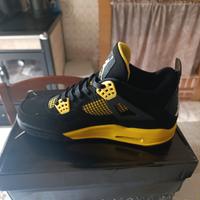 Jordan Retro 4 Thunder