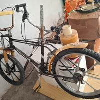 bici modello saltafoss
