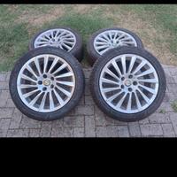 Cerchi Alfa del 17 gomme Pirelli nuove