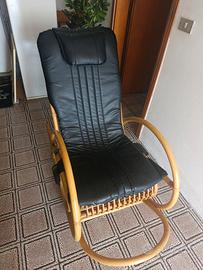 Sedia a dondolo artigianale vintage in vimini