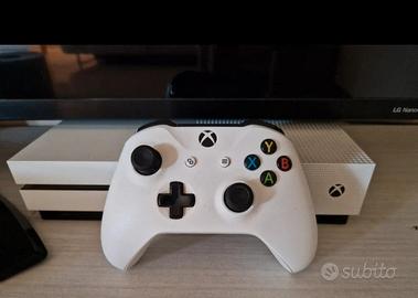 xbox one s 1tb + 1 controller