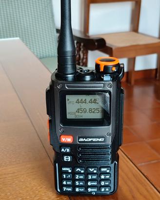  Apparato Bibanda portatile con Potenza 10W.