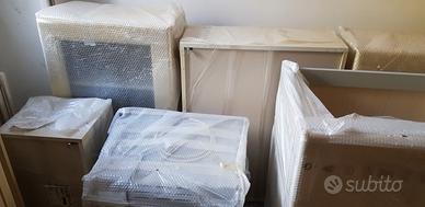 Cucina con fornelli,forno e lavastoviglie