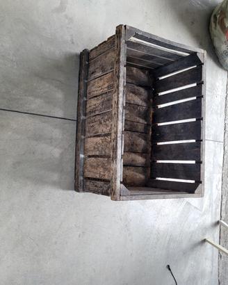 cassetta antica in legno 