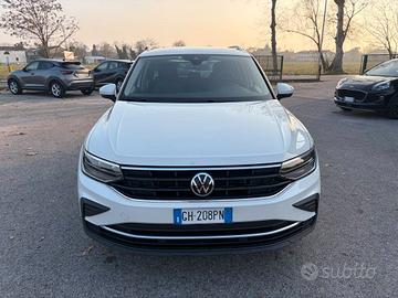 Volkswagen Tiguan 2.0 TDI 150 CV SCR DSG Elegance