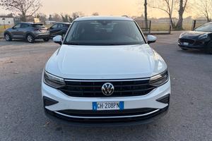 Volkswagen Tiguan 2.0 TDI 150 CV SCR DSG Elegance
