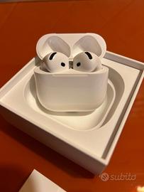 Air Pods 4 con cancellazione rumore