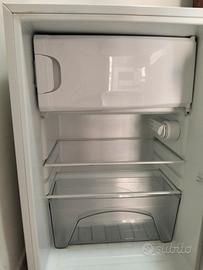 Mini frigo bianco 