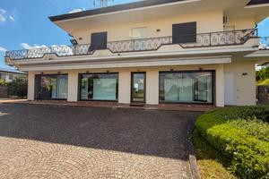 Negozio a Legnaro (PD) - Casone