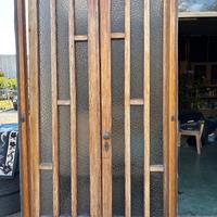 Porta d’entrata doppia in legno