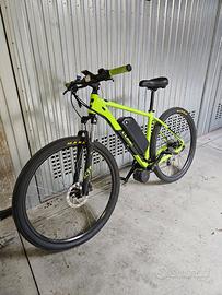 Bicicletta elettrica eMtb autocostrutia 750W