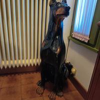 cane dobermann in ceramica