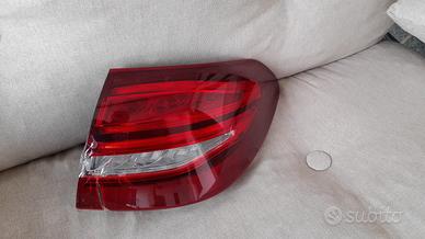 Faro led posteriore dx mercedes classe C
