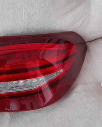 Faro led posteriore dx mercedes classe C