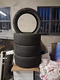 gomme firestone 235/40/19 in buono stato