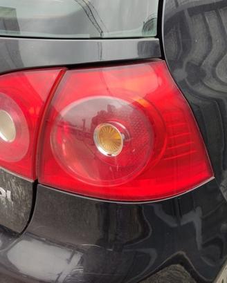 Fanale posteriore destro VOLKSWAGEN GOLF 5 2004