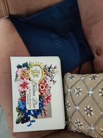 pochette Christian Dior bianca con fiori nuova