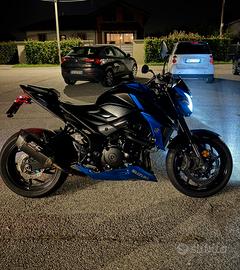 suzuki gsx-s 750 carbon