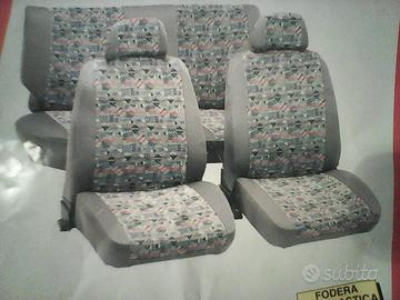 Set coprisedili per auto