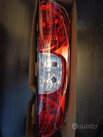 FARO POSTERIORE DESTRO FIAT DOBLÒ 