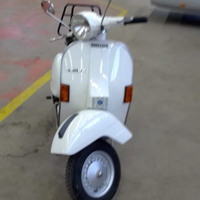 Vespa Px R E S T A U R A T A