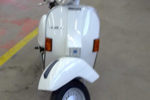 Vespa Px R E S T A U R A T A