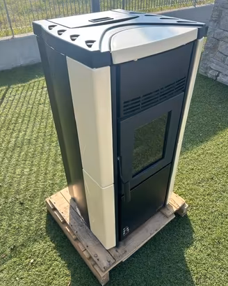 STUFA PELLET  5 KW