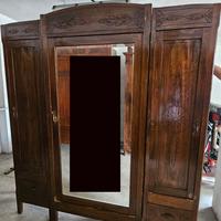 armadio antico a tre ante