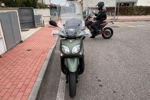 SCOOTER YAMAHA X CENTER