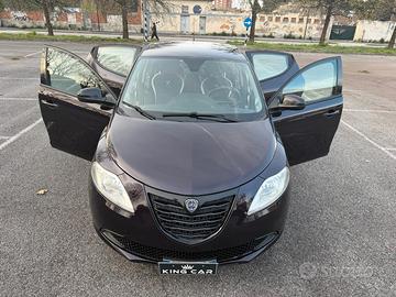 Lancia Ypsilon 0.9 TwinAir 85 CV 5 porte Metano Ec