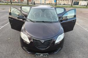 Lancia Ypsilon 0.9 TwinAir 85 CV 5 porte Metano Ec