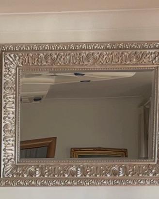 Specchio e como in legno color argento