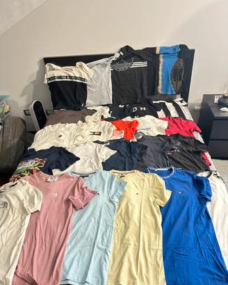 Set di vestiti (T-shirt, pantaloni e felpe)