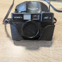 Yashica MF-2 fotocamera